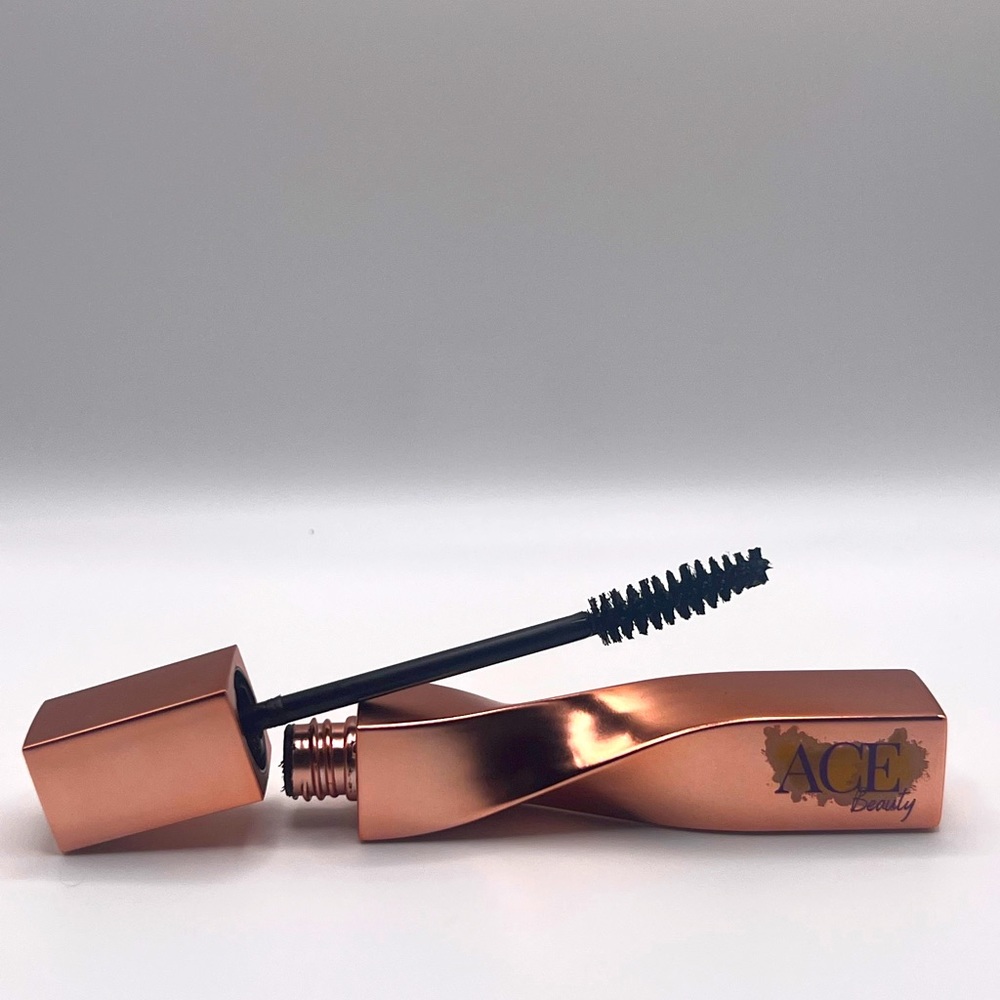 Lash Lengthening Waterproof Mascara